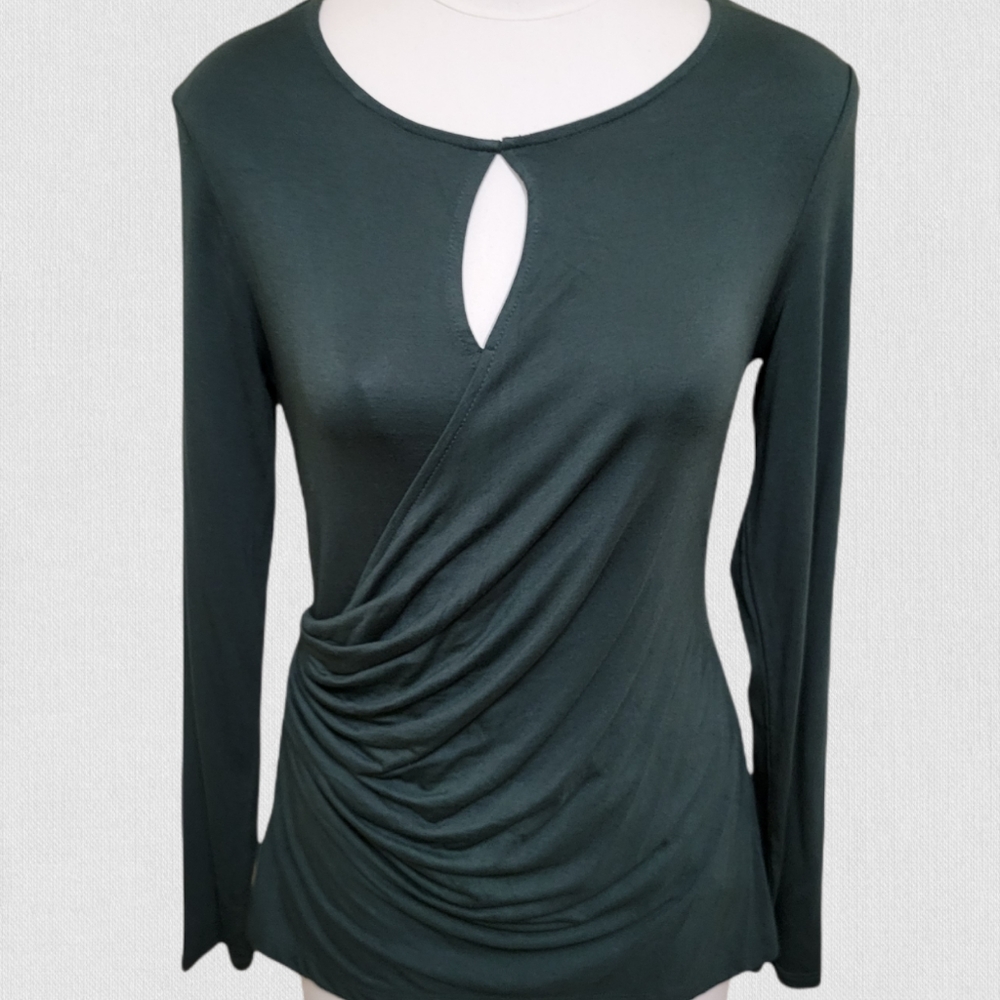 Cable & Guage evergreen surplice keyhole top size small